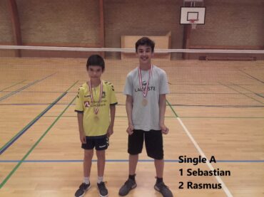 Single A række nr 1 Sebastian og nr 2 Rasmus X